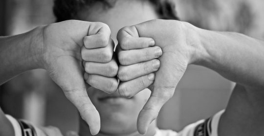 sweetlouise-thumbs-down-6744093_1920 (1) cp